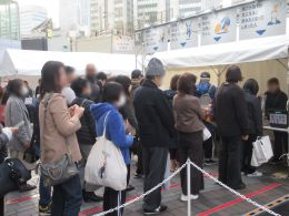 サンプリングに参加する様子①