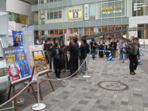 賑わう会場